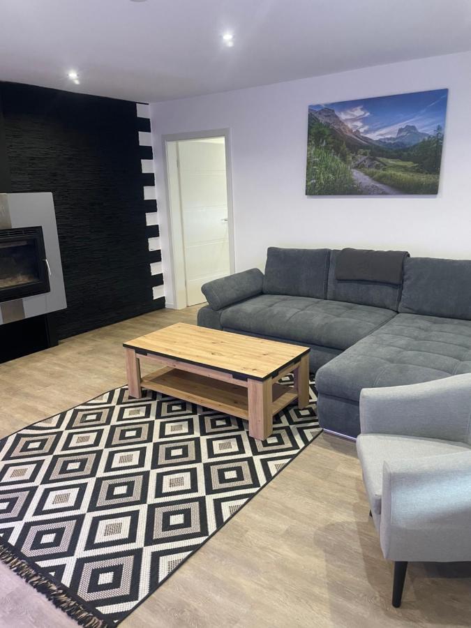 Superbe Appartement Au Rdc Avec Cheminee Villerupt Exterior foto